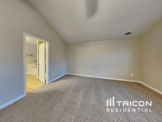 Building Photo - 5312 Catrina Way
