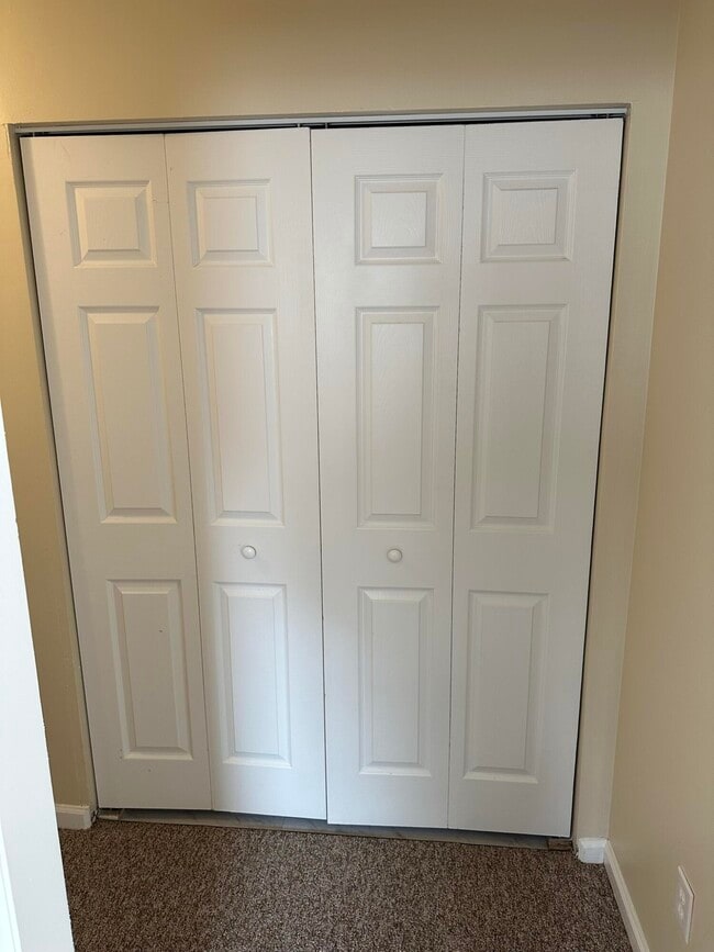 Building Photo - 1021 Excel Ct