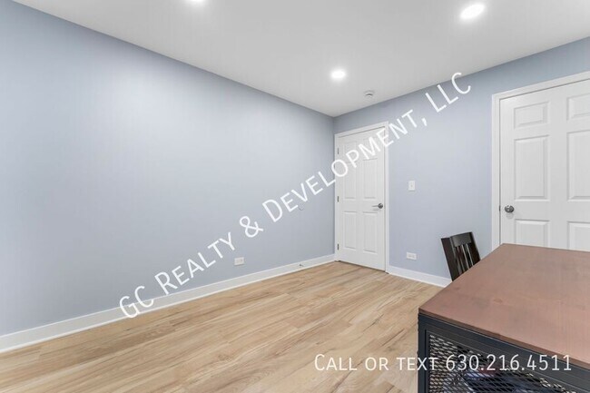 Building Photo - 1227 Ranchview Ct