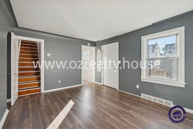 Building Photo - 2022 Balkan Pl