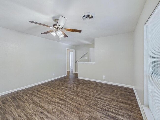 Building Photo - 29 Rosewood Dr