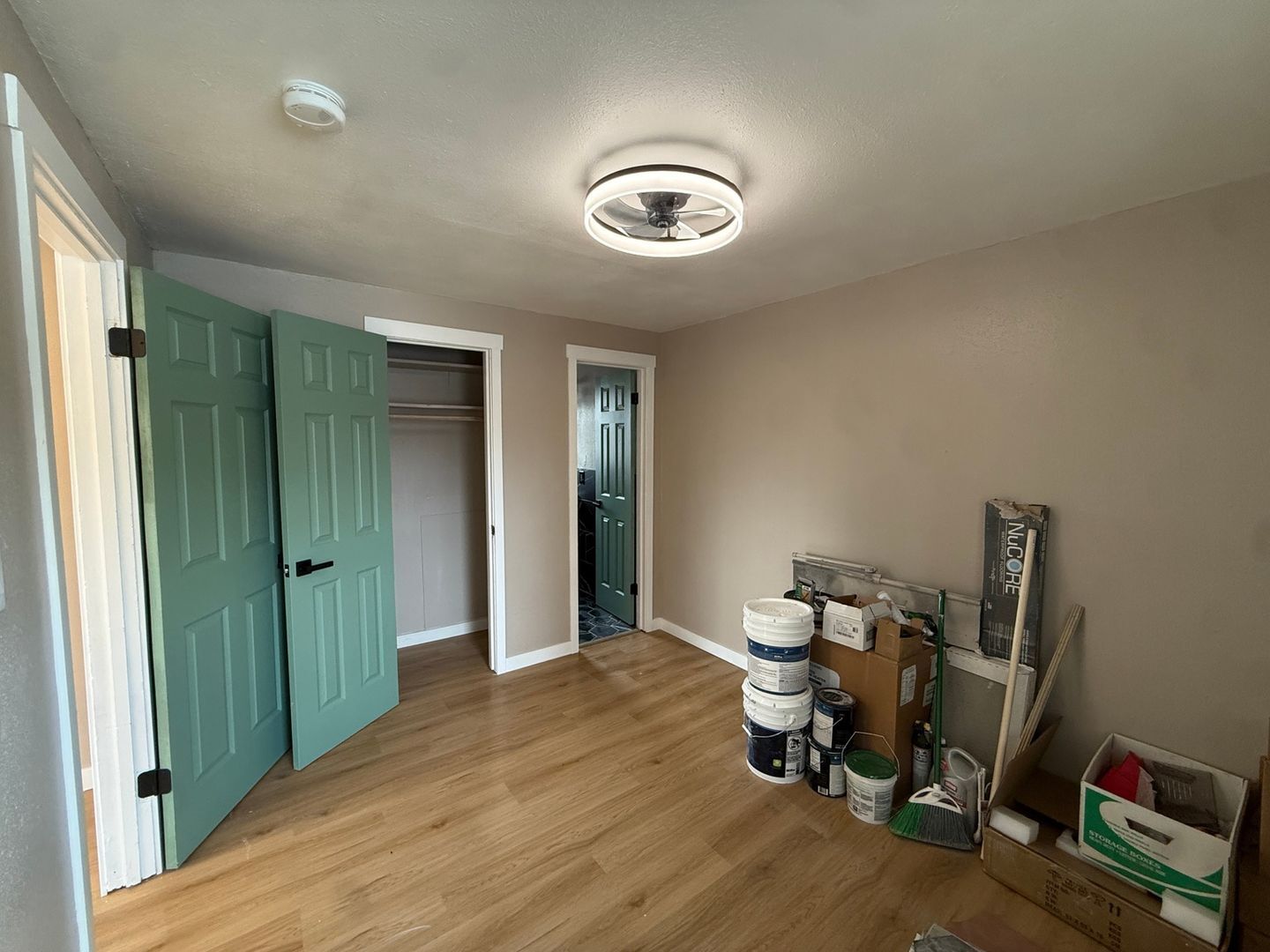 Building Photo - 39 Sunflower Rd