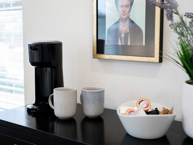 Building Photo - 2612 SW Livingston Square