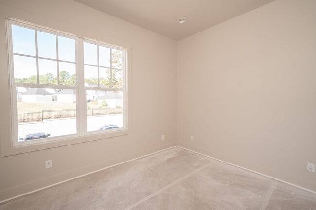 Building Photo - 3BR/3BA For Rent