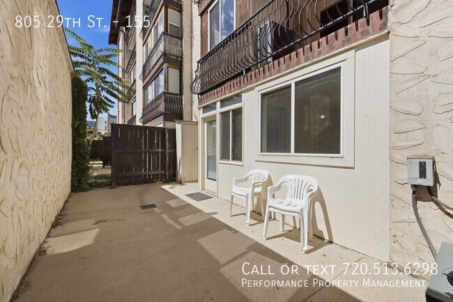 Building Photo - 805 29th St