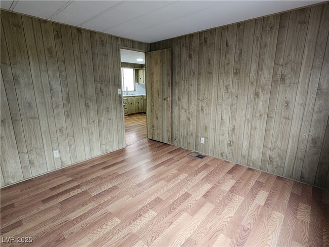 Building Photo - 1111 Hardy Ln