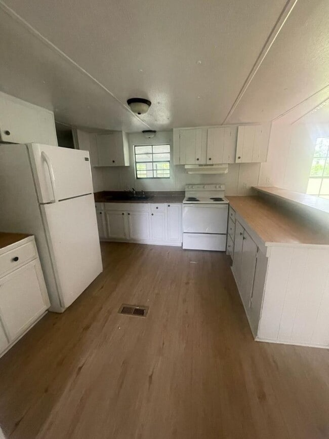 Building Photo - 255 Woodville Heights Cir