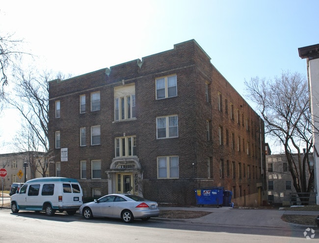 Building Photo - The Shelburne