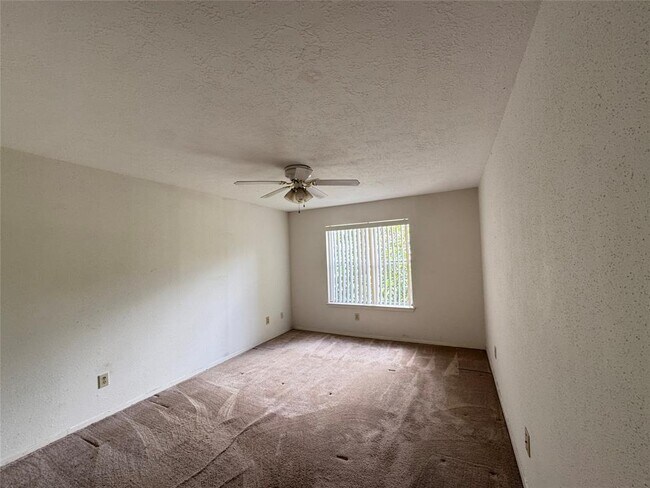 Building Photo - 10555 Turtlewood Ct
