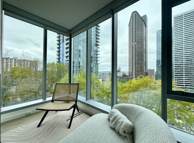 Building Photo - First Hill Condo