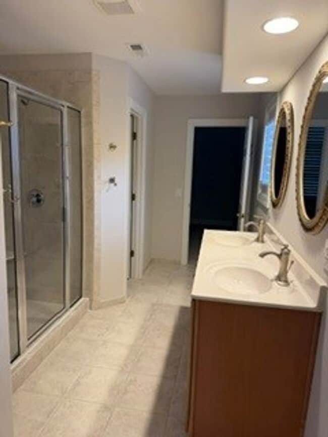 Building Photo - 1150 Groppo Cove