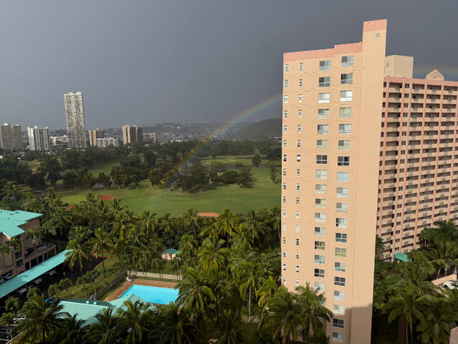 Building Photo - 3009 Ala Makahala Pl