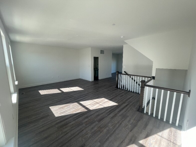 Building Photo - 247 Jessica Lyn Ave