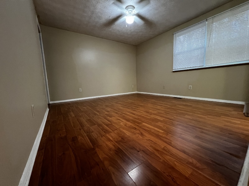 Building Photo - 6479 Meadow Rue Dr