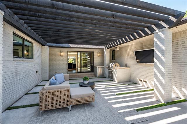 Building Photo - 5948 Melshire Dr