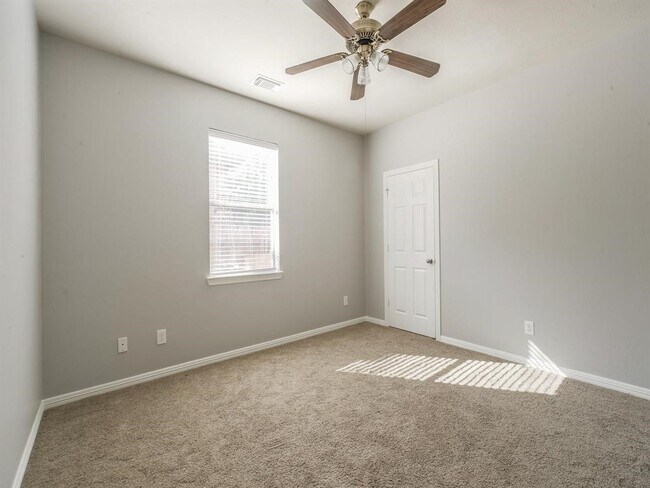 Building Photo - 5511 Wild Milberry Dr