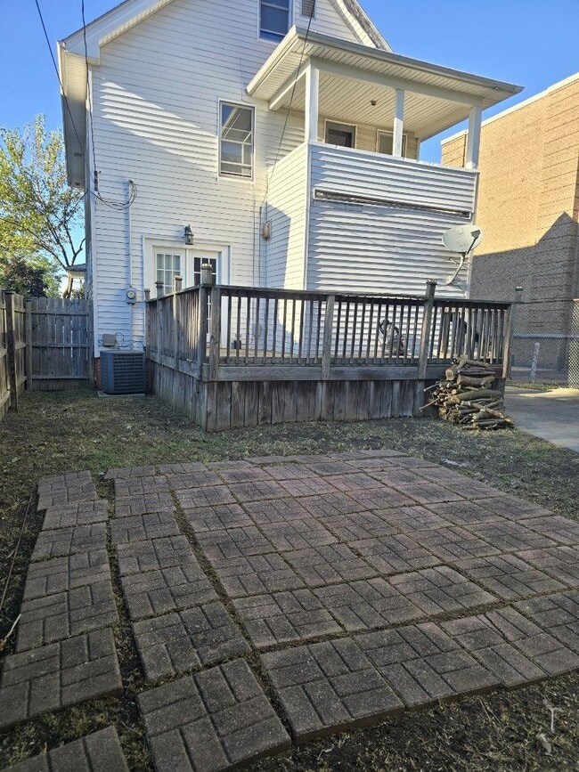 Building Photo - 12312 Buckingham Ave