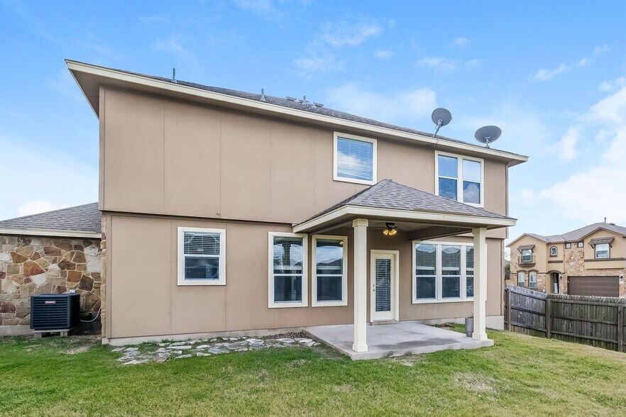 Building Photo - 603 Irvin Dr