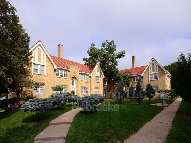 Building Photo - Glendale