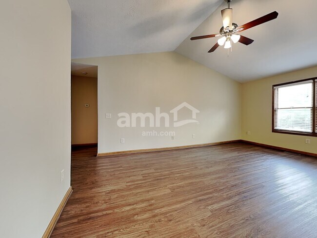 Building Photo - 517 Stone Path Ct