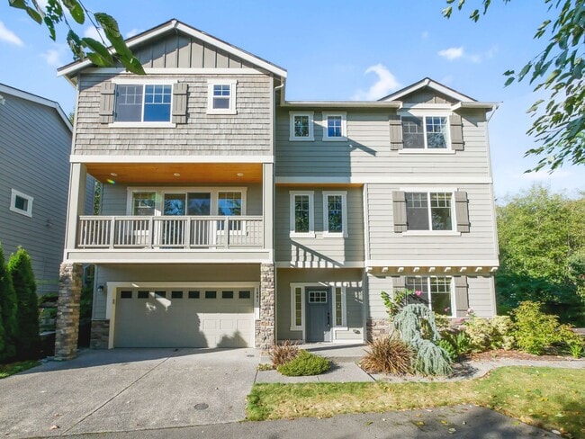 Primary Photo - 3 Bed, 2.5 Bath Beautiful Single-family Av...