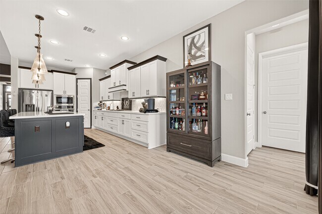 Building Photo - 2806 Sycamore Wood Trce