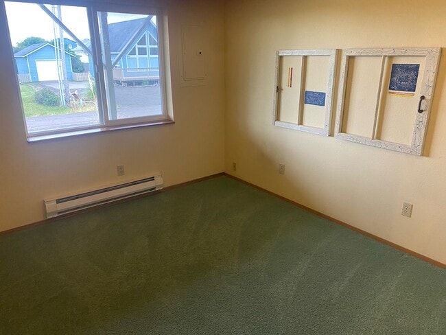 Building Photo - 934 Starfish Ct SW