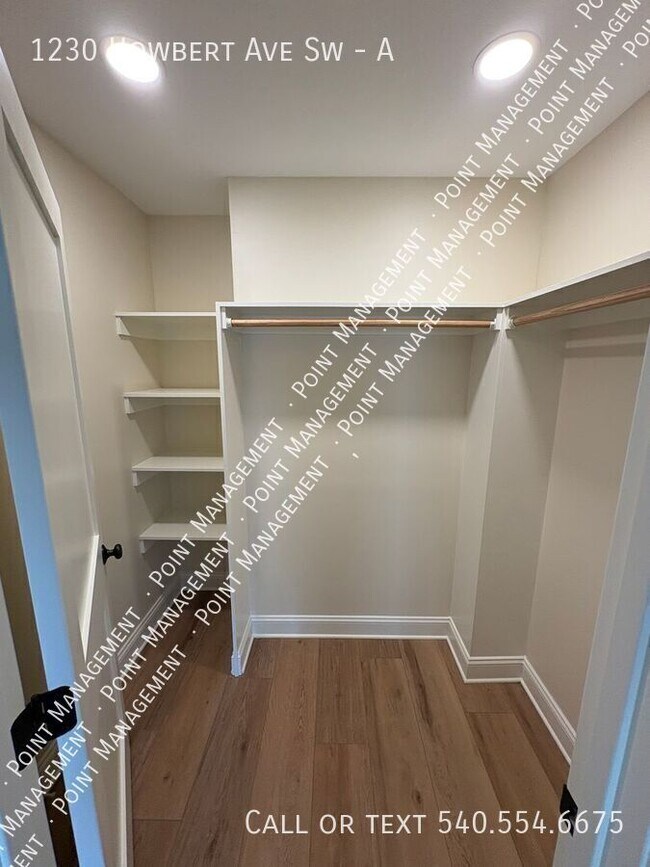 Building Photo - 1230 Howbert Ave SW