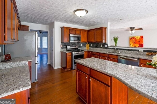 Building Photo - 3998 Oak Crossing Dr NE