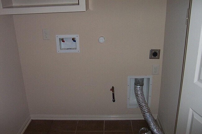 Building Photo - 3714 Rainterra Dr
