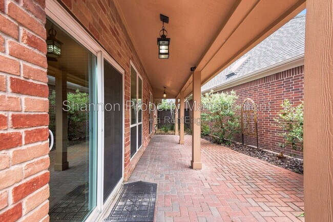 Building Photo - 7239 N Hearthstone Green Dr