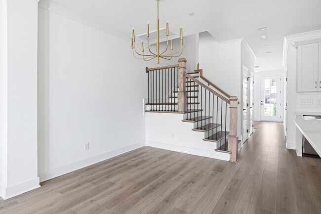 Building Photo - 3065 Inman Dr