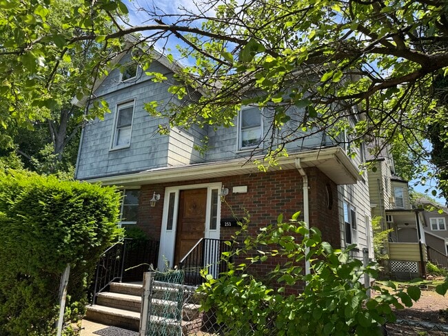 Building Photo - 253 Harrison St