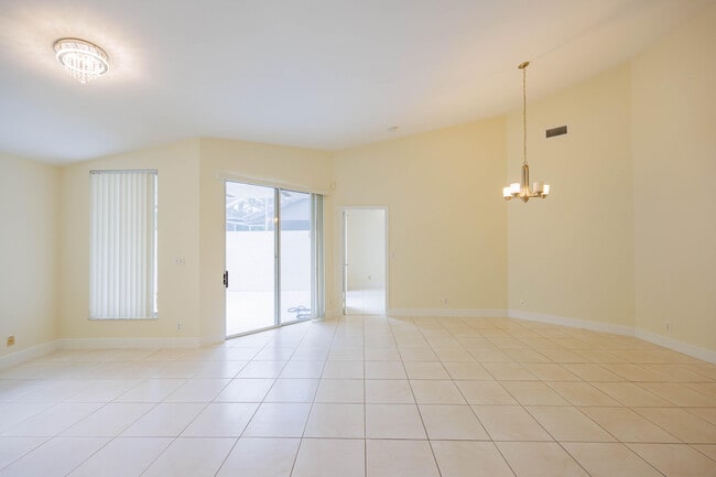 Building Photo - 9497 Boca Gardens Pkwy
