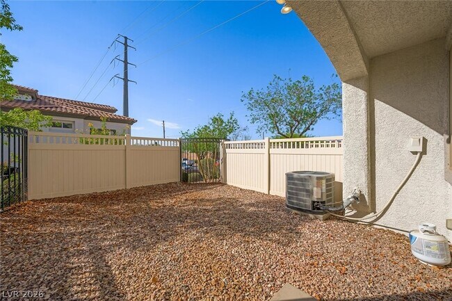 Building Photo - 1087 Luna Eclipse Ln