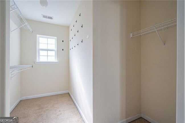 Building Photo - 25 Chey Hill Ln