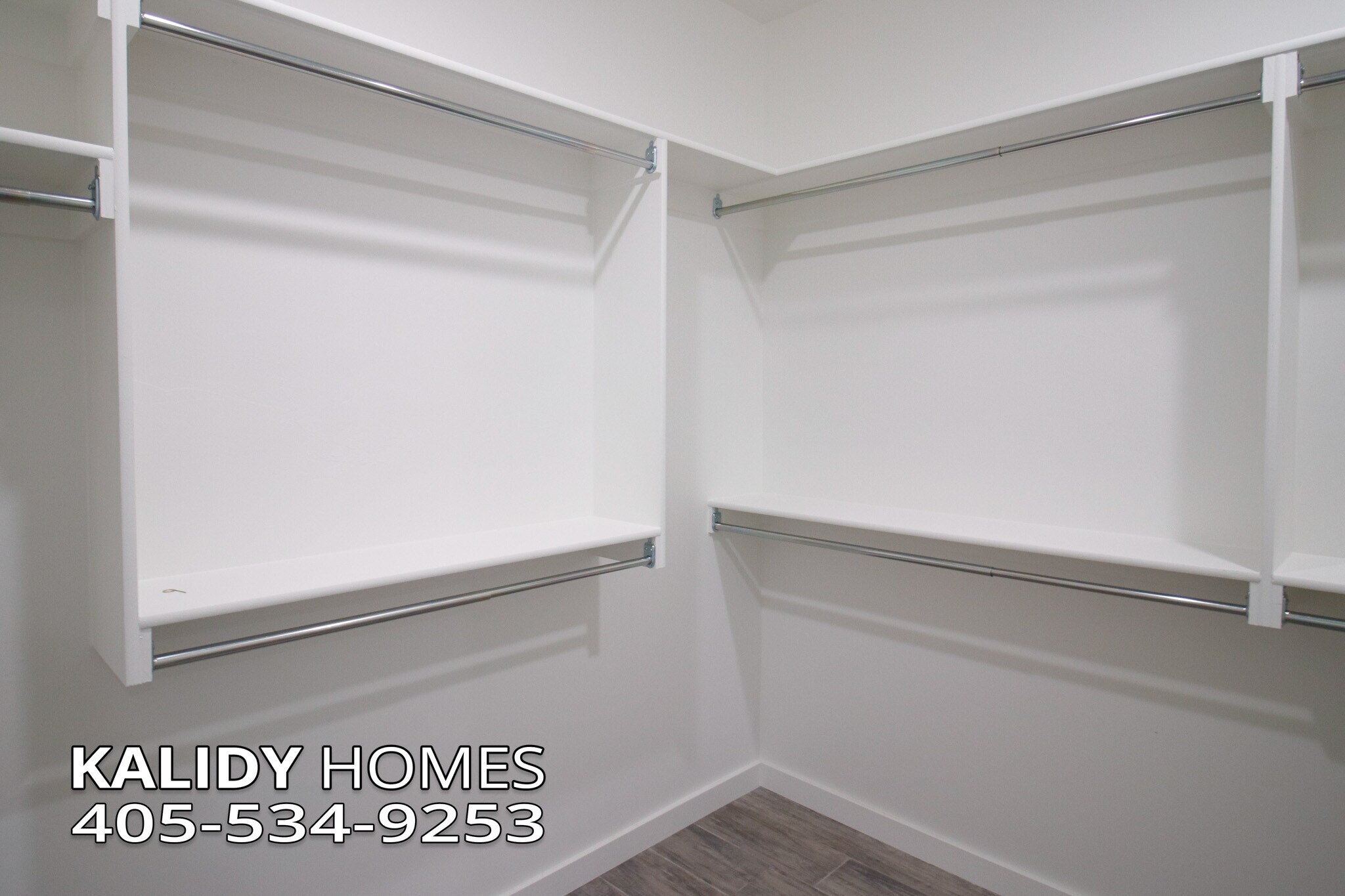 Building Photo - 2141 Kalidy Dr