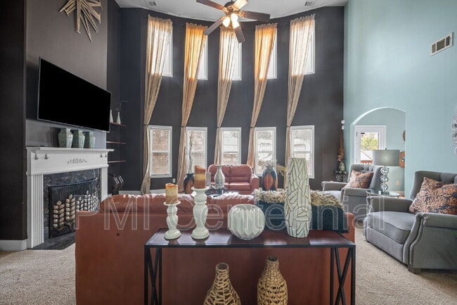 Building Photo - 669 Sportsman Ln