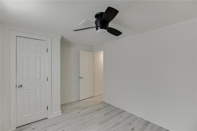 Building Photo - 3685 Fir Dr