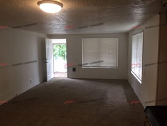 Building Photo - STATUS: *RENTED*| R112 | $1495