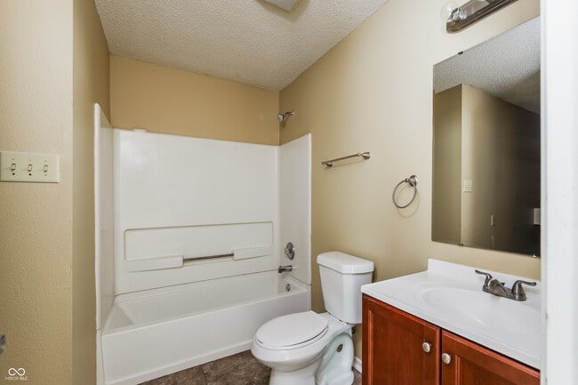 Building Photo - 1849 Southernwood Ln