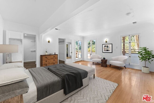 Building Photo - 1328 Sierra Alta Way