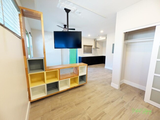 Building Photo - 3570-3574 45th St - 3574 #2