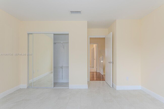 Building Photo - 5698 W 25th Ct