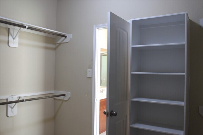 Building Photo - 3715 Don Giovanni Pl