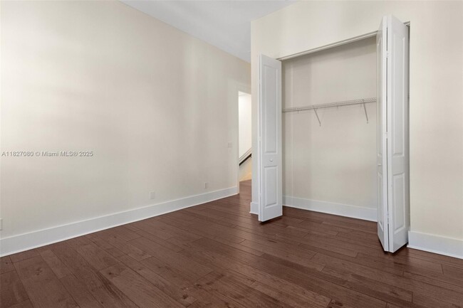 Building Photo - 1749 NE 9th St