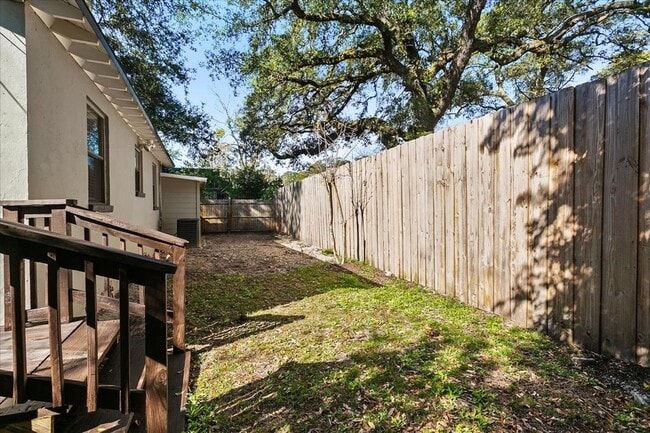 Building Photo - Beautiful home in desirable San Marco area!