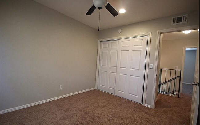 Building Photo - Spacious 3-Bedroom Townhome with Garage and Assigned Parking in San Ysidro