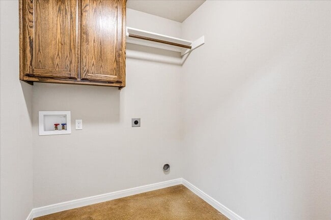 Building Photo - New Duplex on Hilltop Drive | Midway ISD