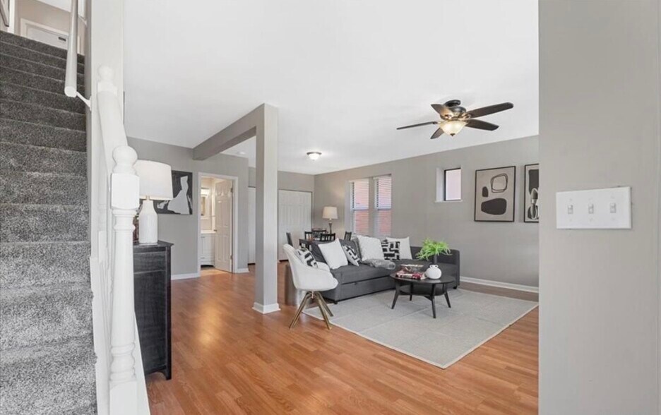 Building Photo - 3618 McRee Ave